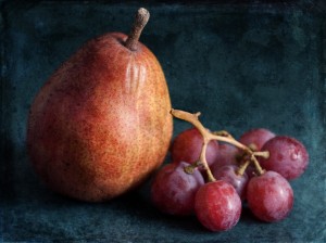 Red Pear & Grapes
